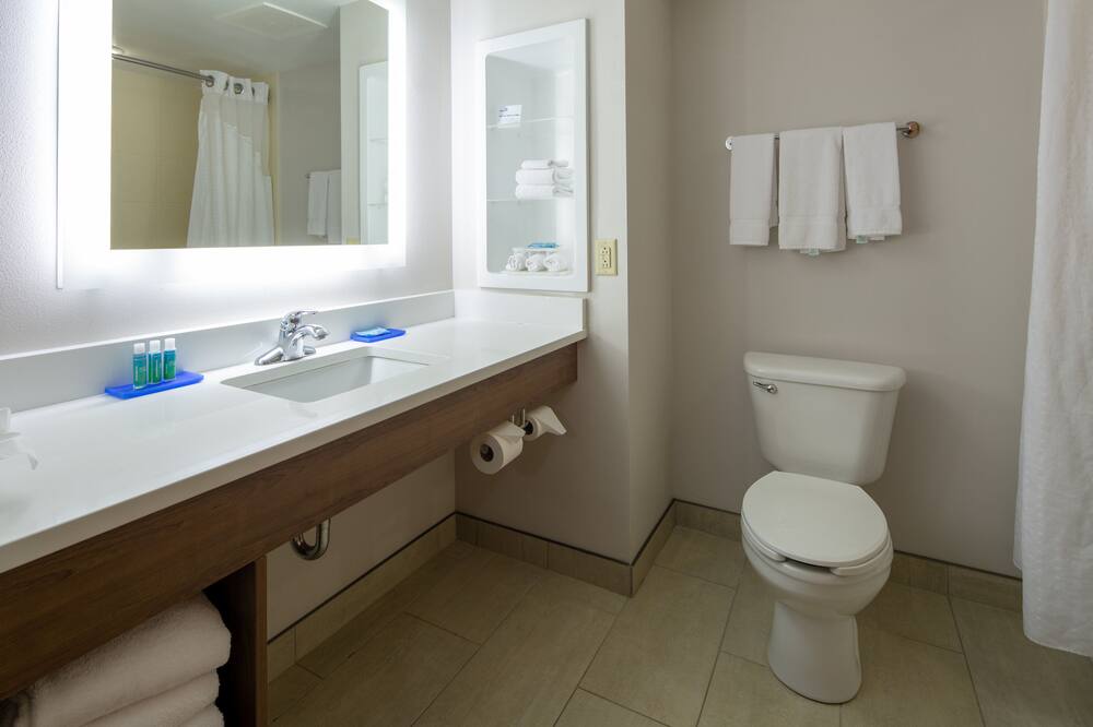 ホリデイ イン エクスプレス & スイーツ レノア シティ by IHG 写真