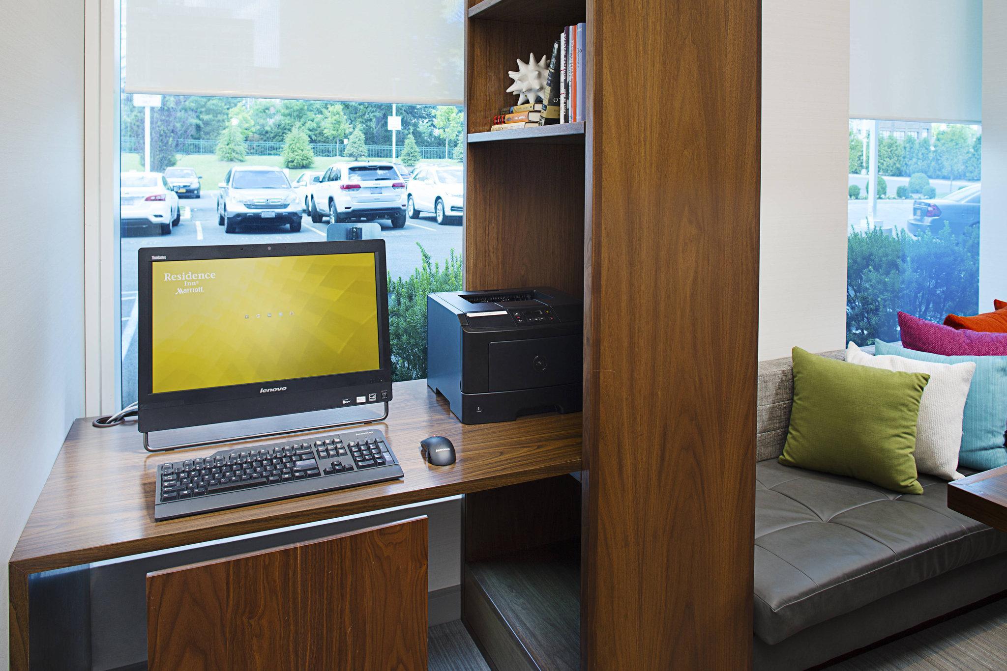 レジデンス イン バイ マリオット ニューヨーク ザ ブロンクス アット メトロ センター アトリウム 写真