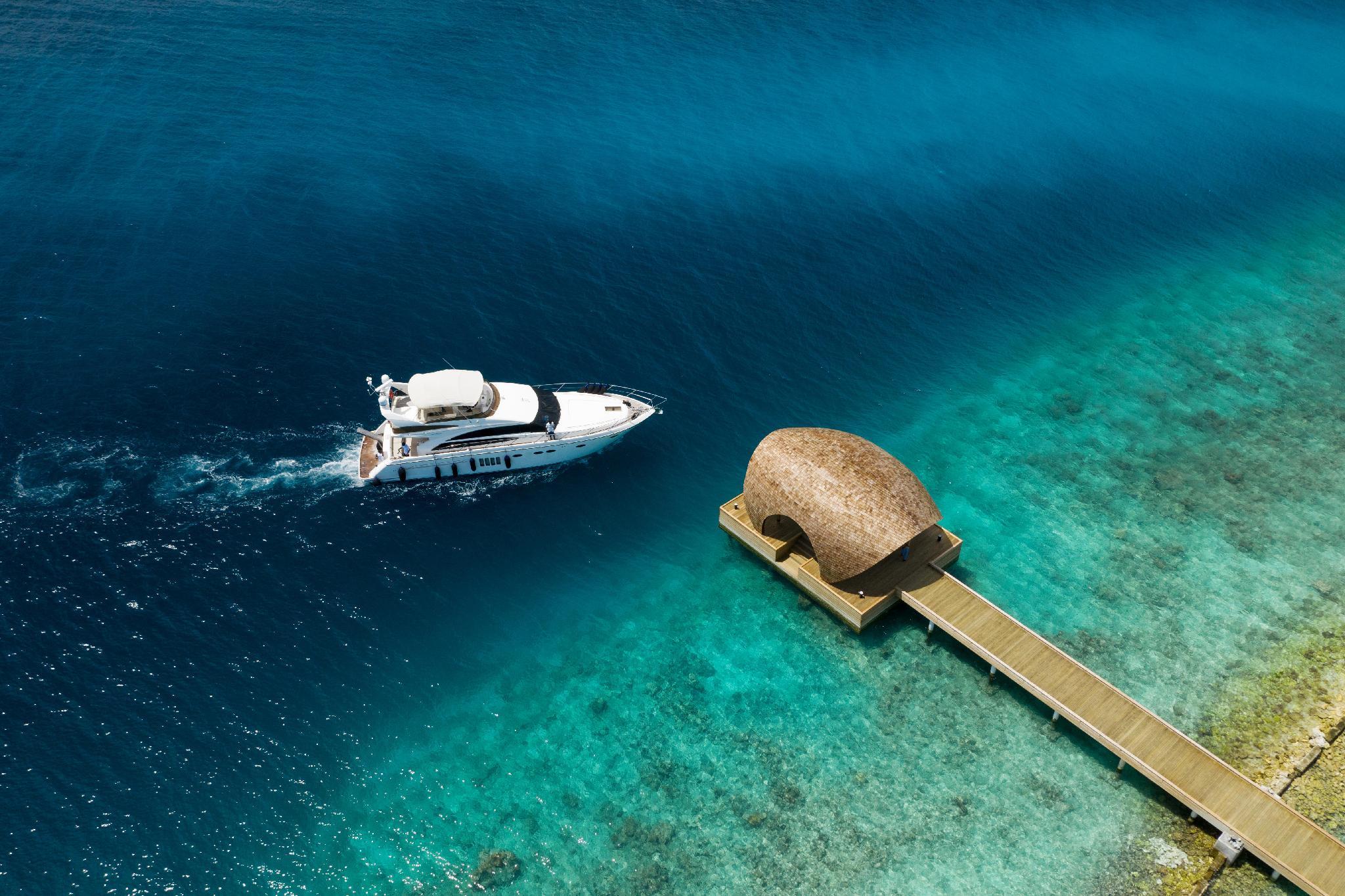 アウトリガー モルディブ マフシヴァル リゾート 写真