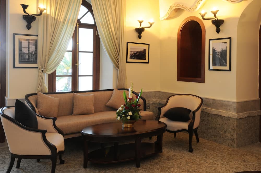 グランド ホテル ヴィラ ド フランス 写真