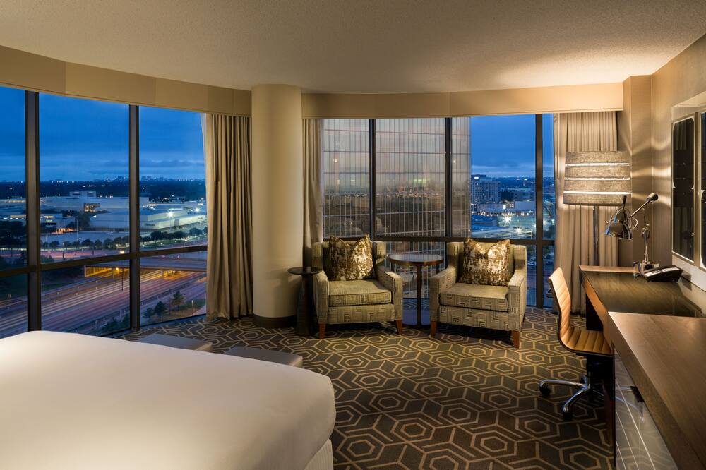 ダブルツリー バイ ヒルトン ダラス キャンベル センター 写真