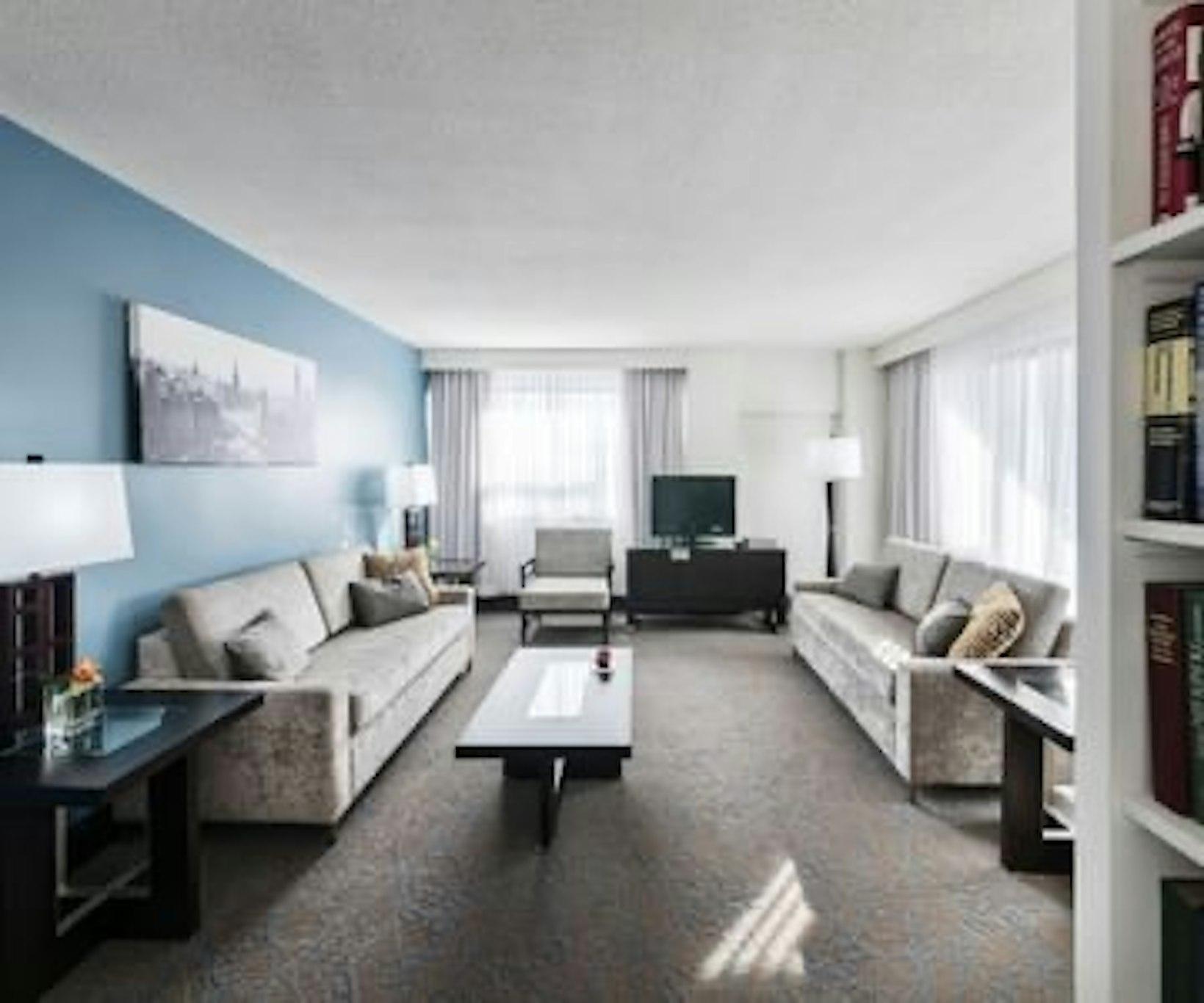 オタワ エンバシー ホテル＆スイーツ 写真