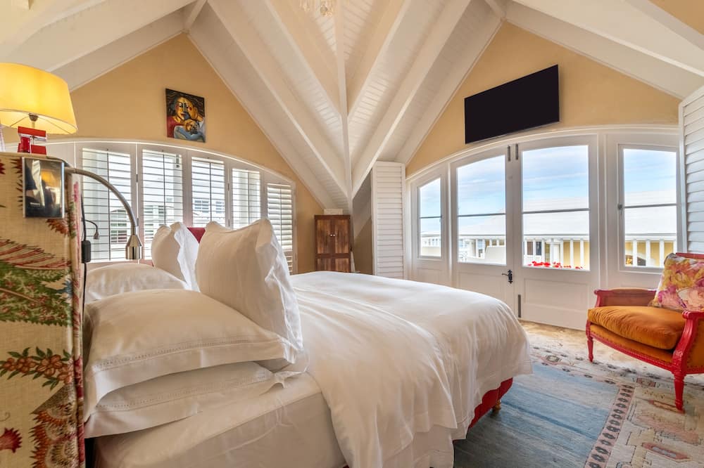 Birkenhead House 写真