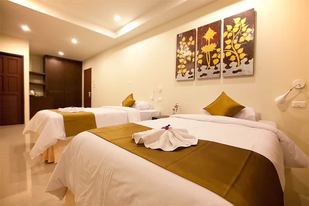 アット カマラ ホテル 写真