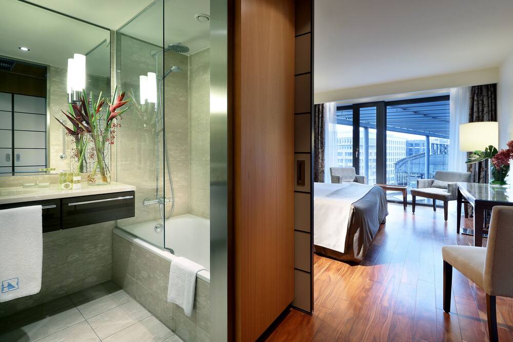 ユーロスターズ ベルリン 写真