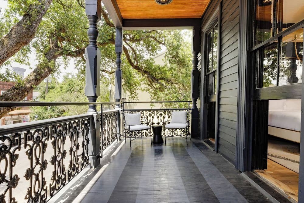 ザ ブラックバード ホテル 写真