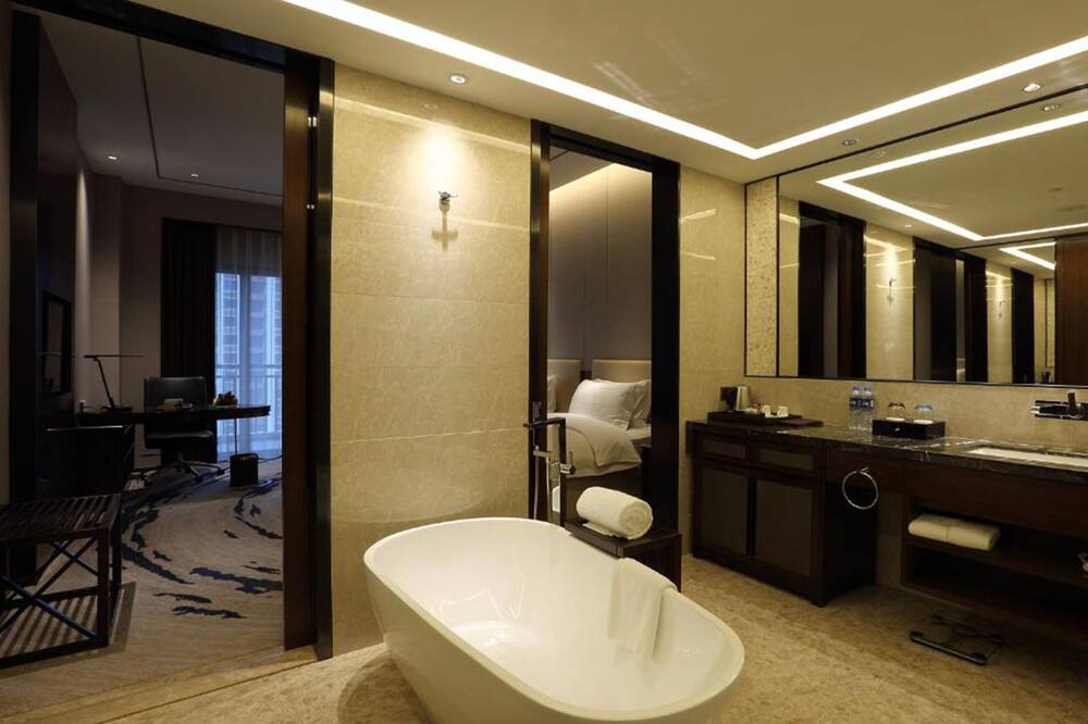 ラマダ恵州南 (惠州翡翠山華美達) 写真