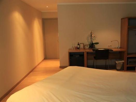 ボードハウジング 写真