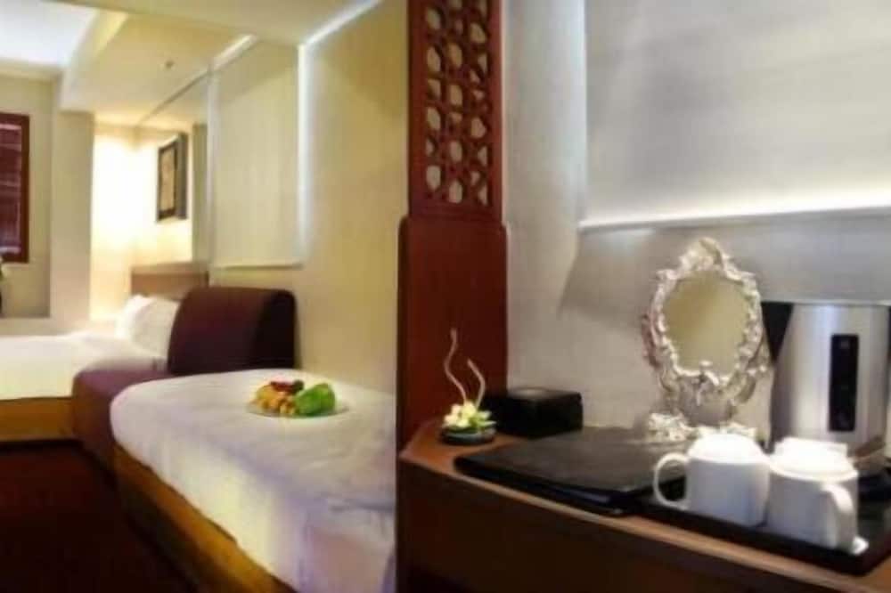 オリエンタル ランダー ホテル 写真