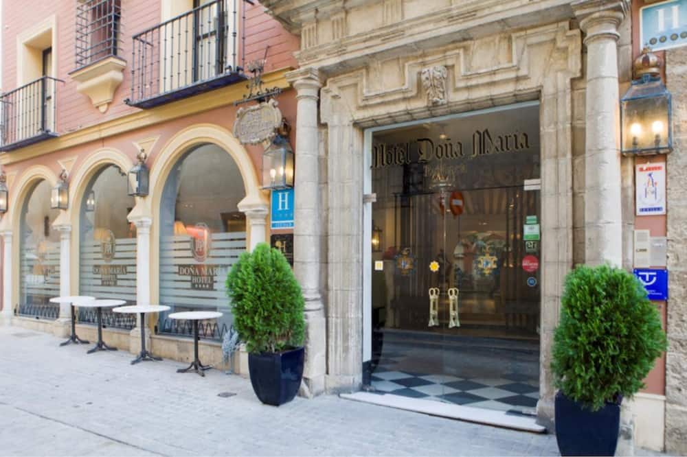 ホテル ドナ マリア 写真