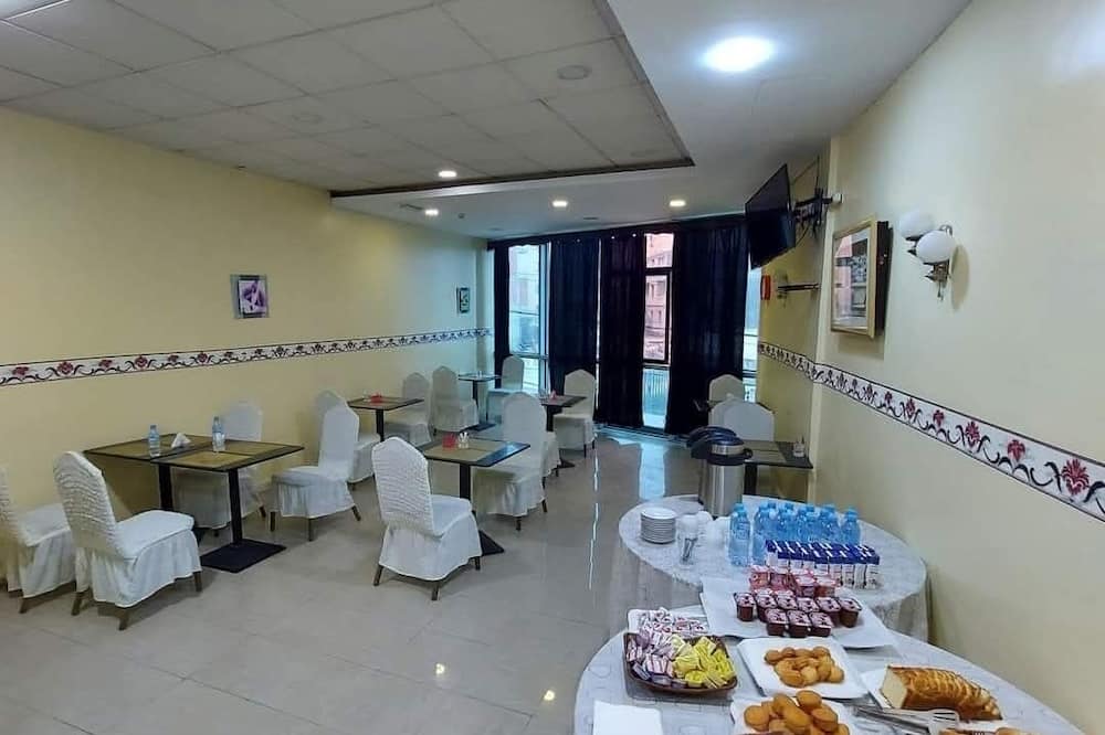 ホテル イクラム 写真