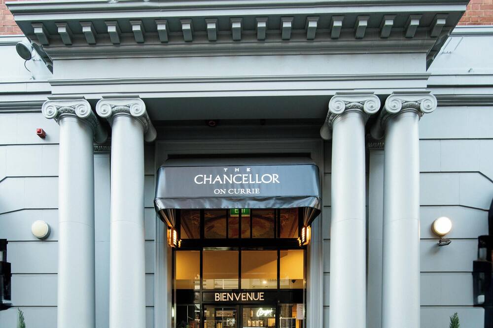 チャンセラー オン クリー 写真