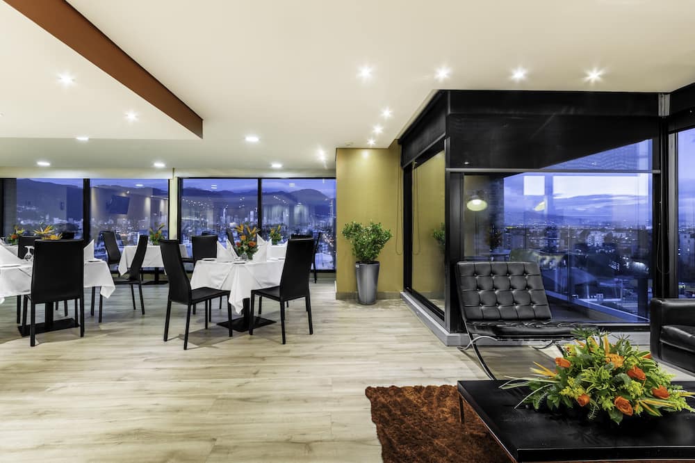 ウィンダム ボゴタ 写真