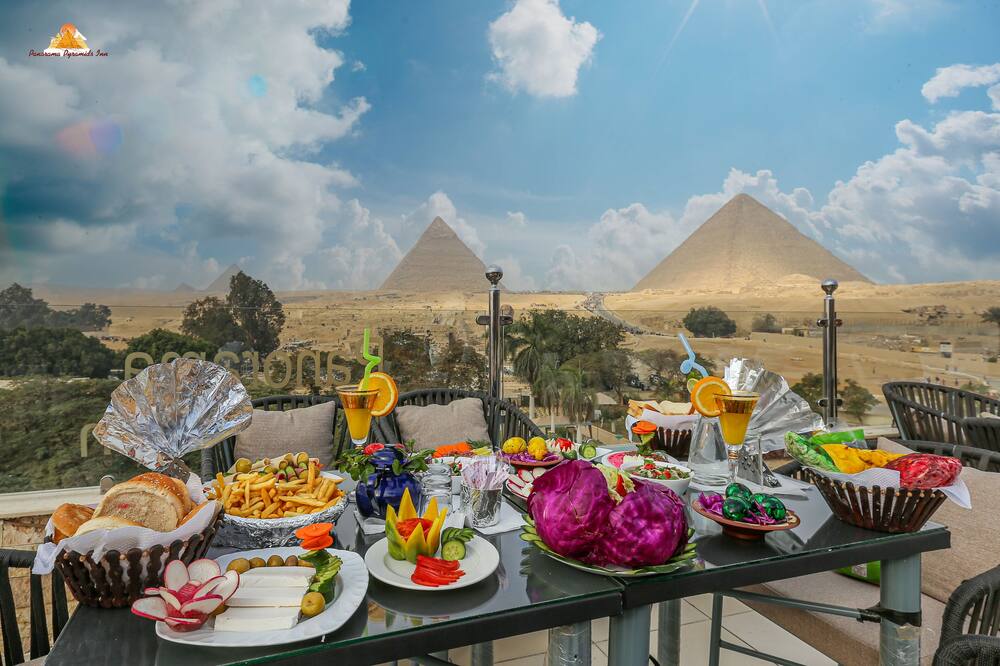 パノラマ ピラミッズ イン 写真