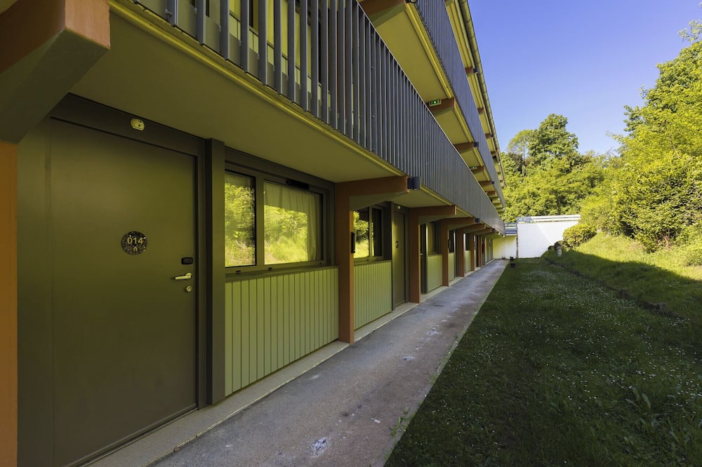 CAMPANILE LE MANS EST 写真