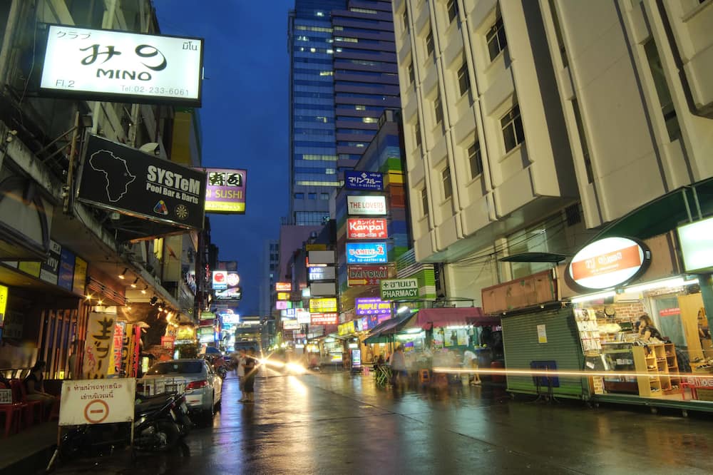 ザ ラヤ スラウォン ホテル 写真