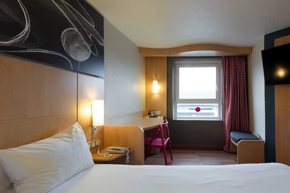 B&B HOTEL Reims Centre Erlon 写真