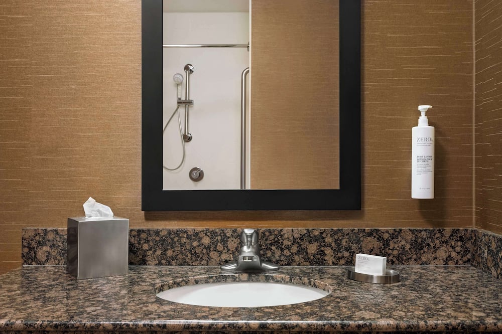 ハンプトン イン アンド スイーツ パイン ブラフ 写真