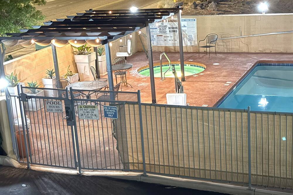 デイズ イン バイ ウィンダム ユマ 写真