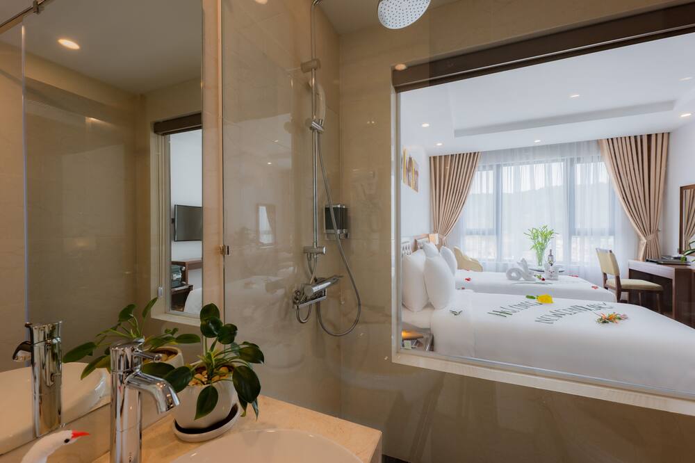 ハロン ニュー センチュリー ホテル 写真