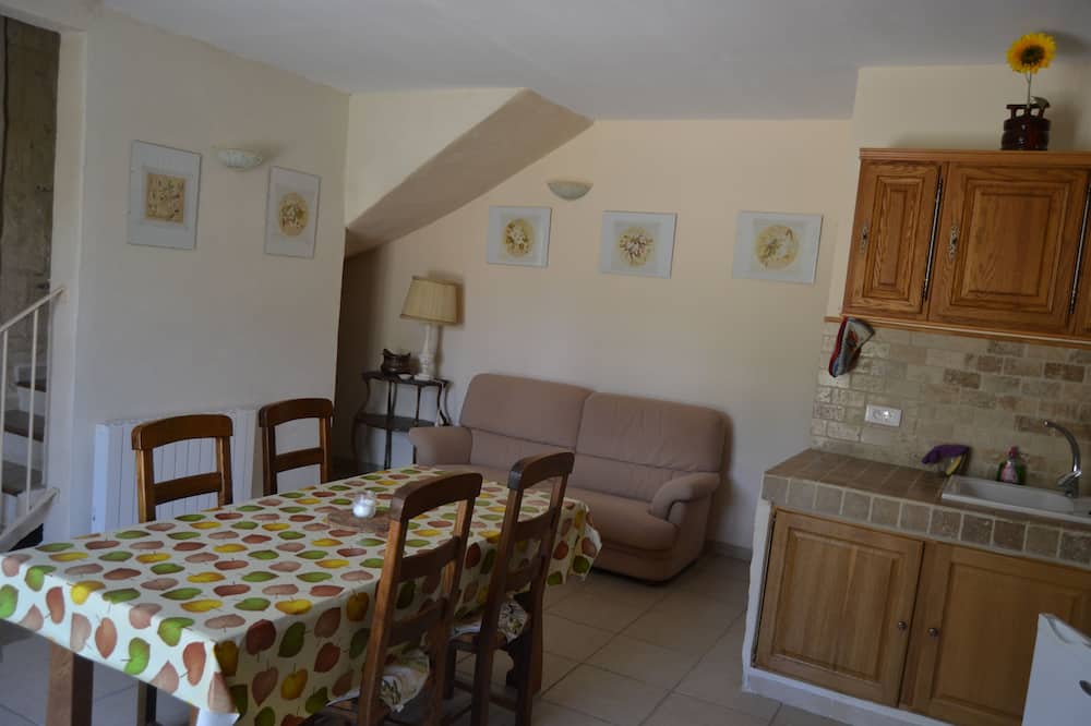 Stone sheepfold 写真