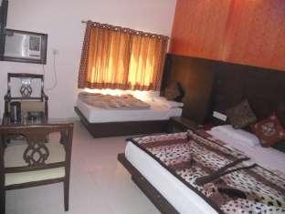 ホテル エーマックス イン 写真