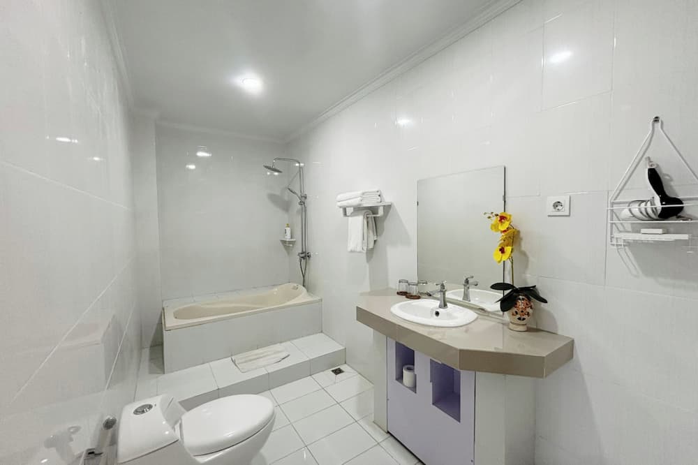 ザ パンダン サリ ホテル 写真