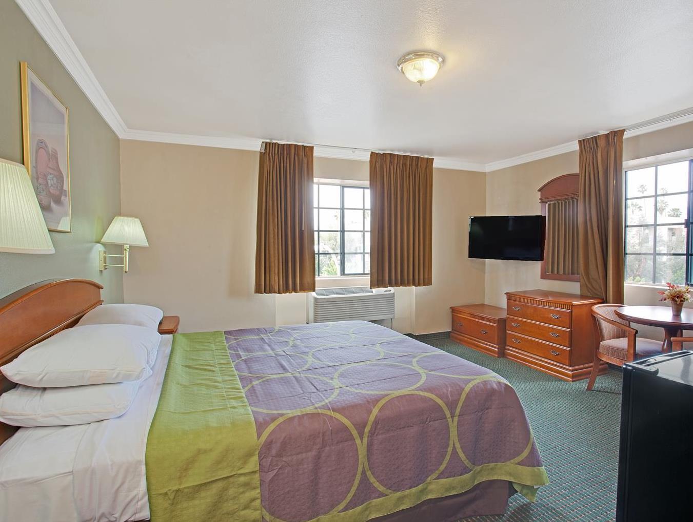 スーパー 8 バイ ウィンダム ハリウッド / LA エリア 写真