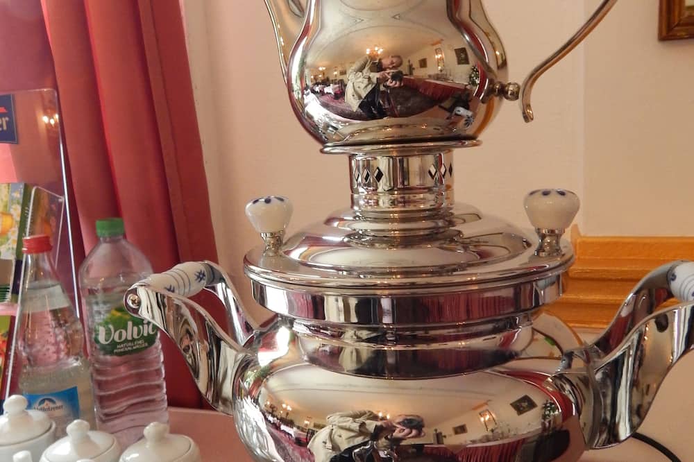 ホテル モントリー 写真