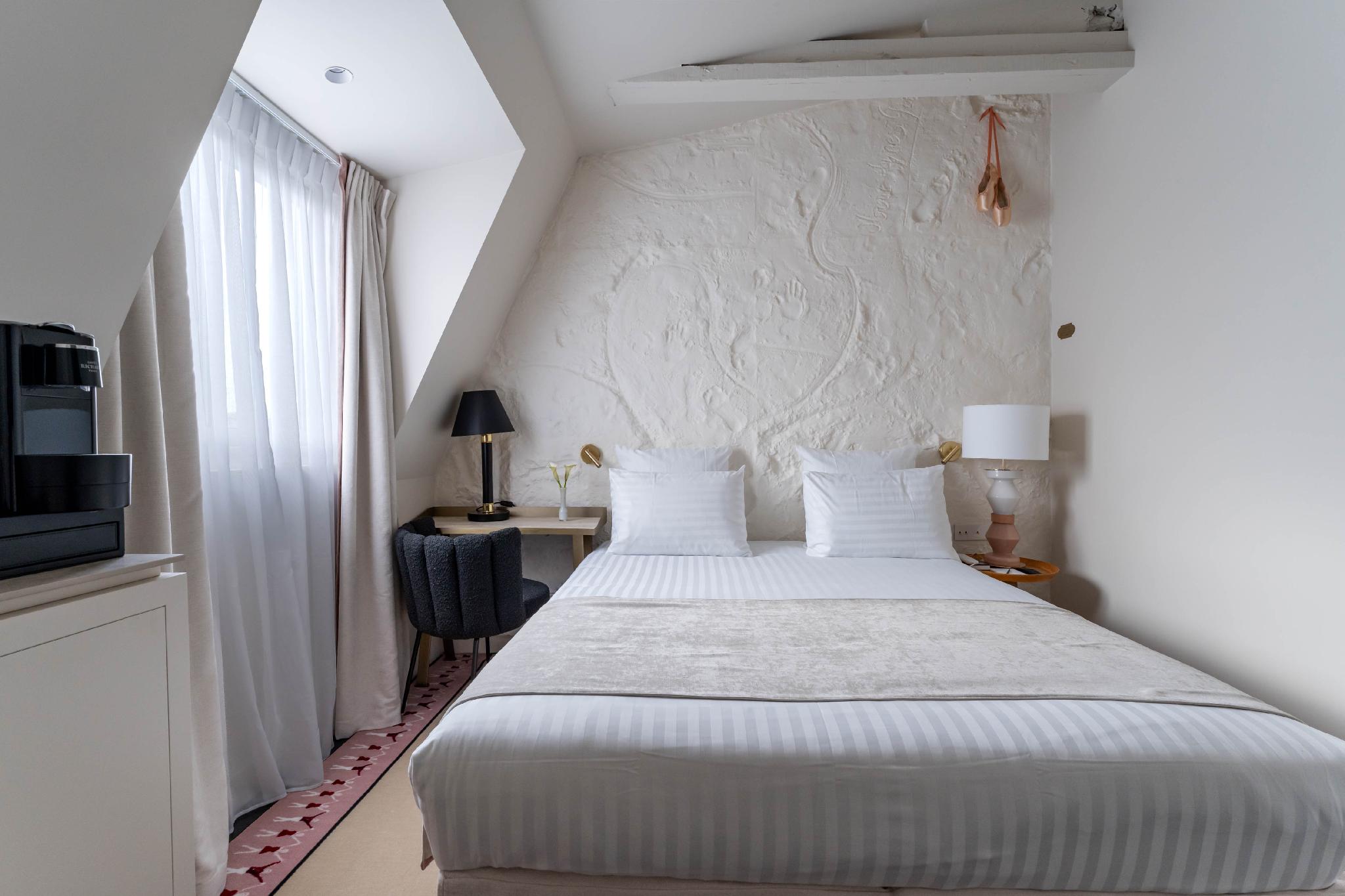 ホテル アストラ オペラ アストテル 写真