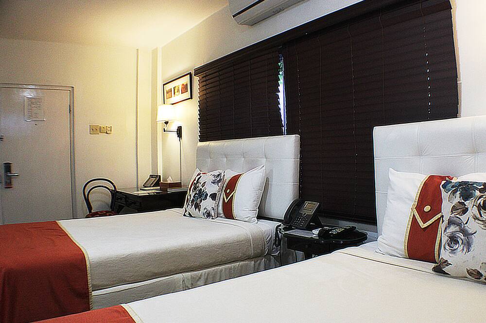 アルタモント ウエスト ホテル 写真