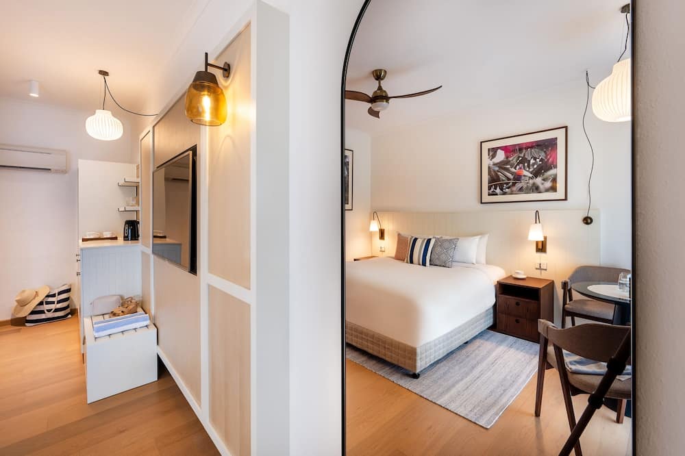 マントラ クラブ クロック エアリー ビーチ 写真