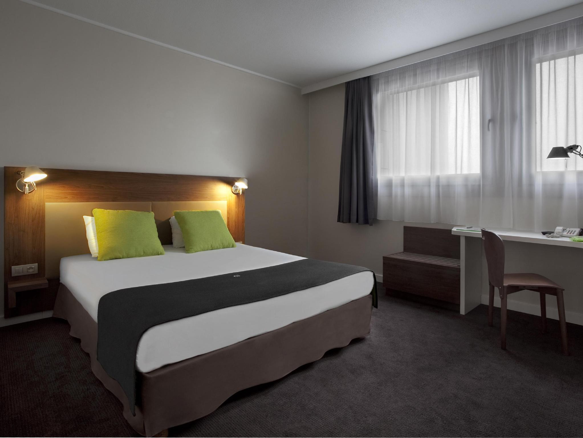 カンパニール プライム ワルシャワ セントラム 写真