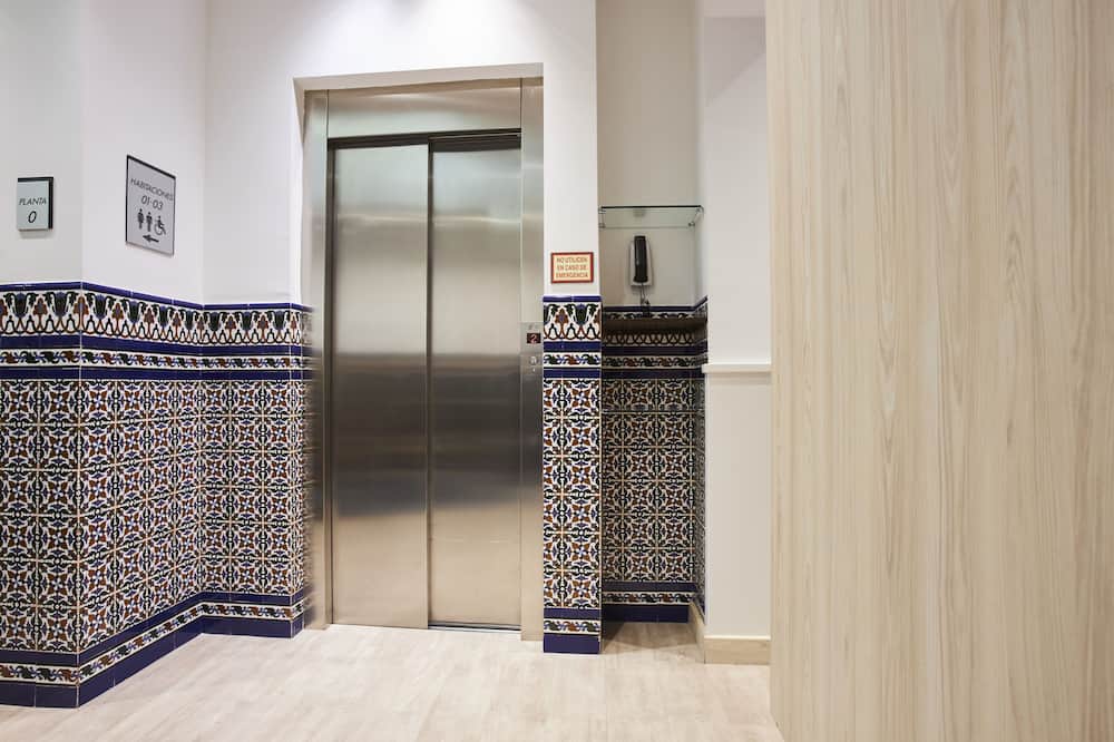 ウ センセ セビリャ セントロ 写真