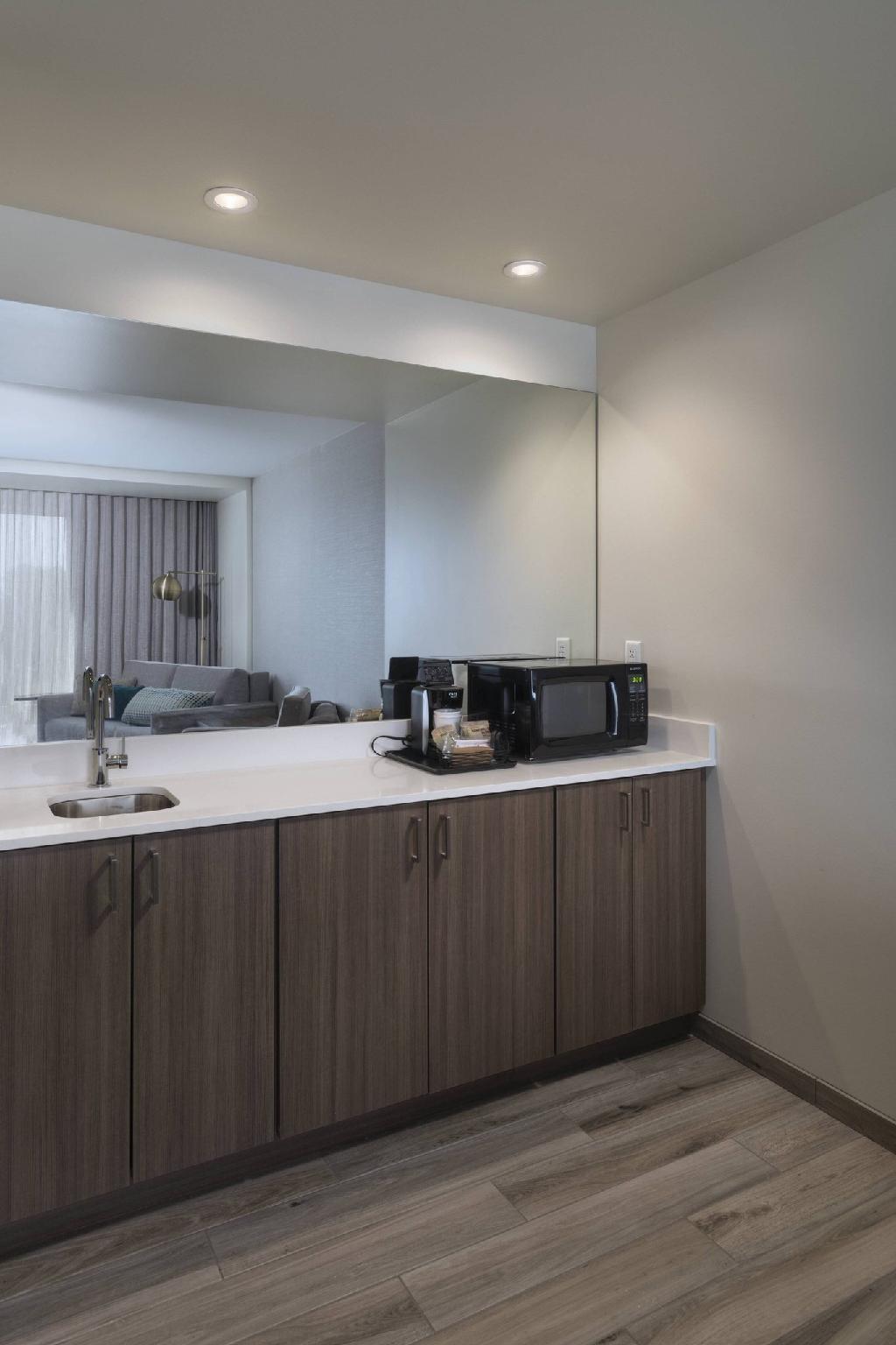 Courtyard by Marriott St. Louis Brentwood 写真