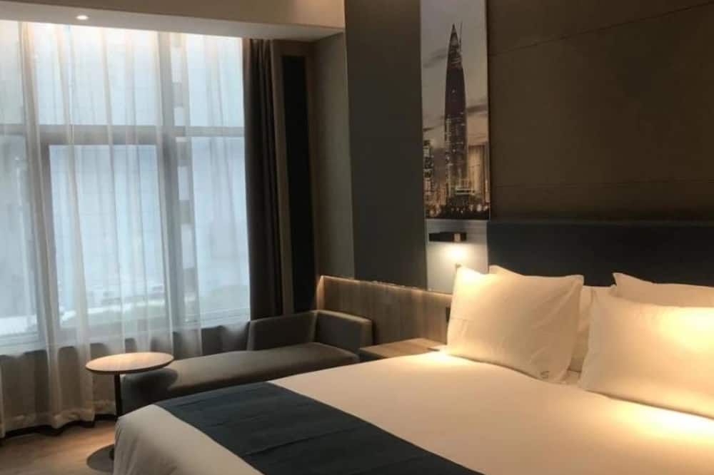 ナイーブ S ホテル 写真