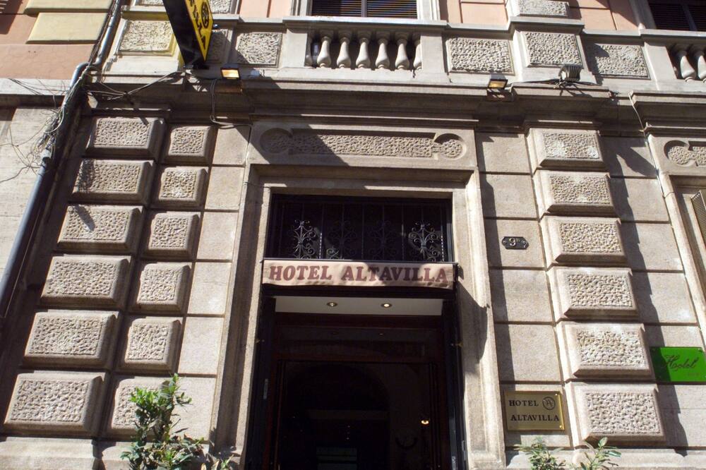 ホテル アルタヴィッラ 写真