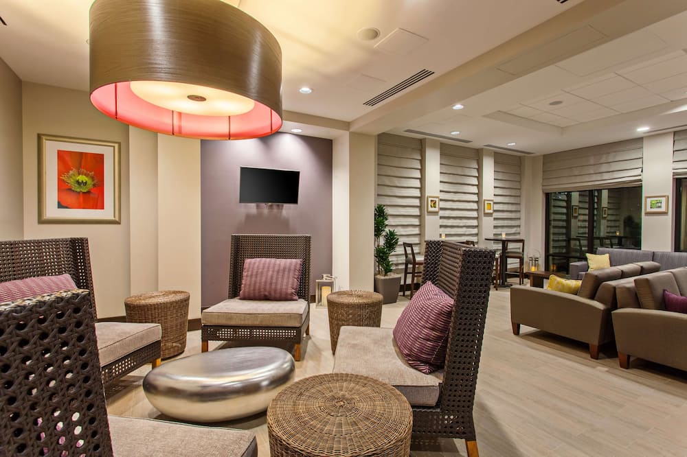 ヒルトン ガーデン イン アーバイン オレンジ カウンティ エアポート 写真