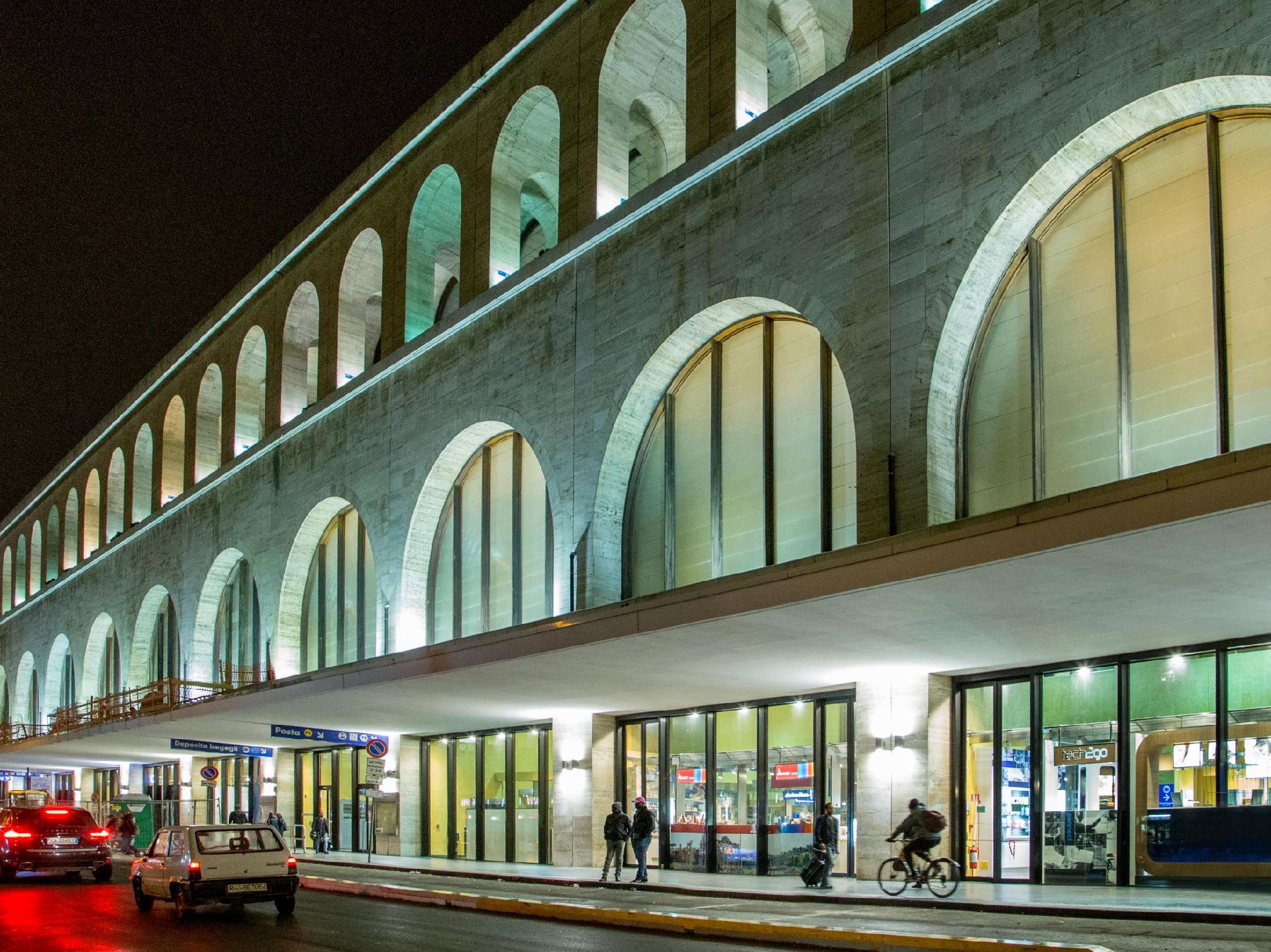 ロイヤル コート ホテル 写真