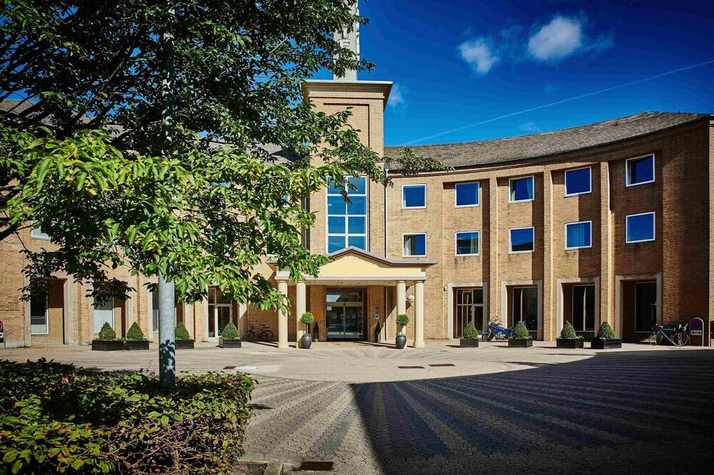 トン パートナー  ホテル  ホジエ タストルップ 写真