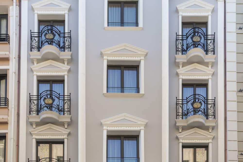 ホテル ネナ 写真