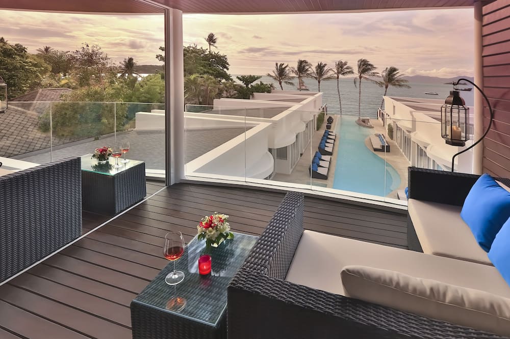 ザ プリビレッジ ホテル エズラ ビーチ クラブ 写真