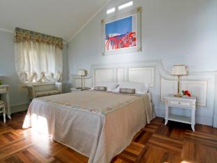 ホテル ドゥ パリ サンレモ 写真