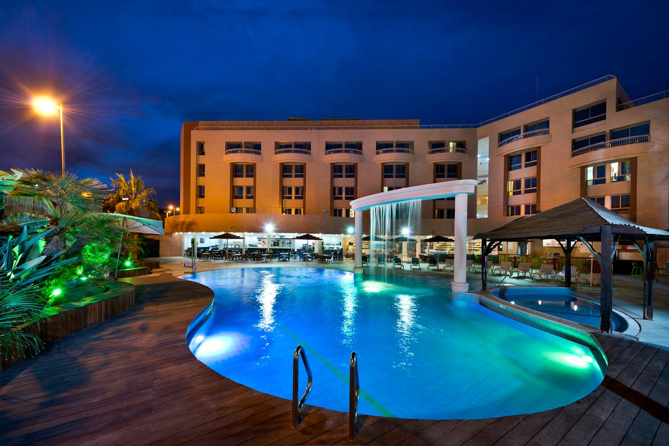 ヤコブ エイラート 写真