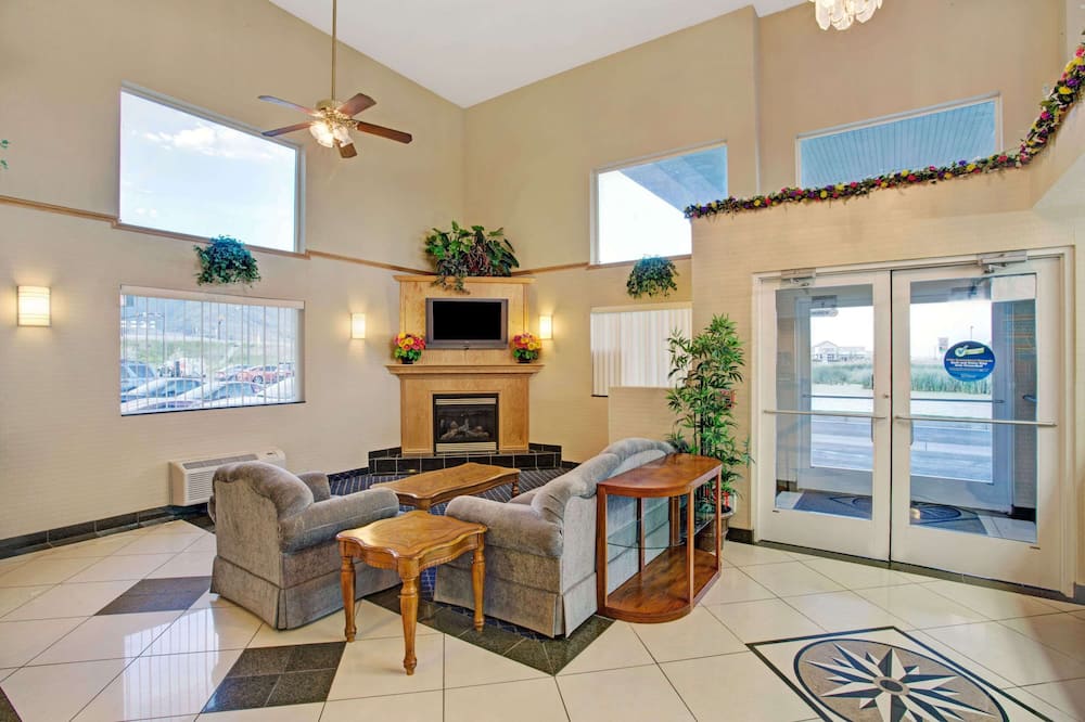 デイズ イン バイ ウィンダム ブリガム シティ 写真