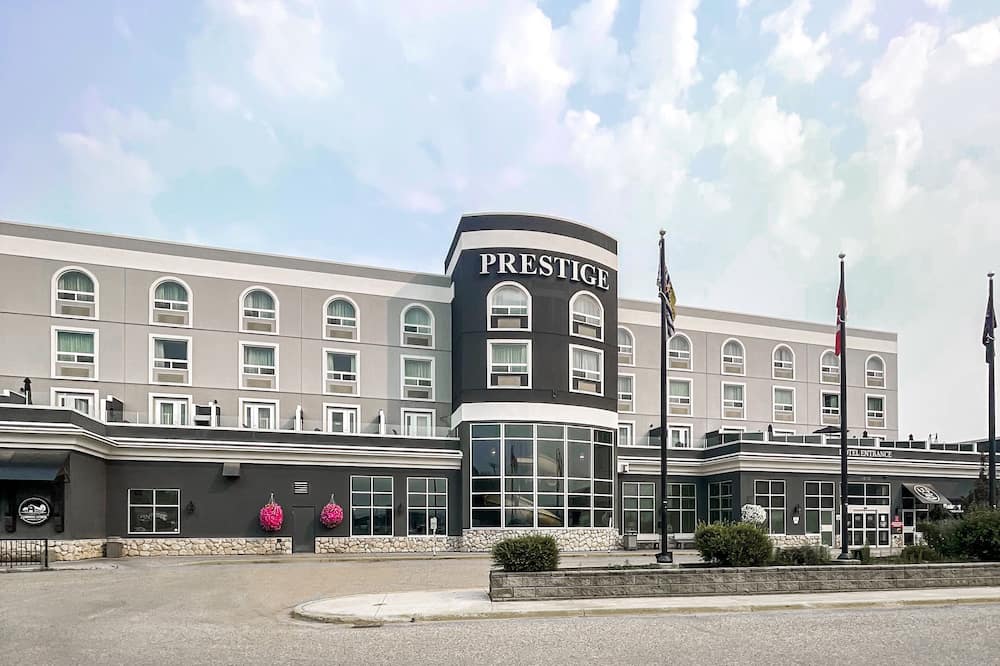 Prestige Treasure Cove Resort Prince George 写真
