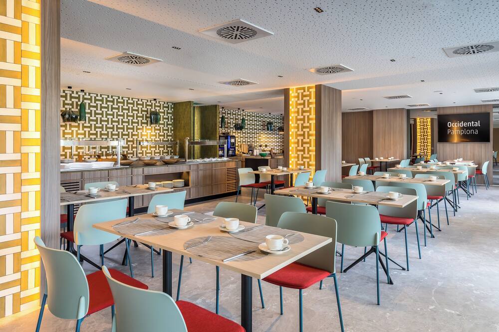 オクシデンタル パンプローナ 写真