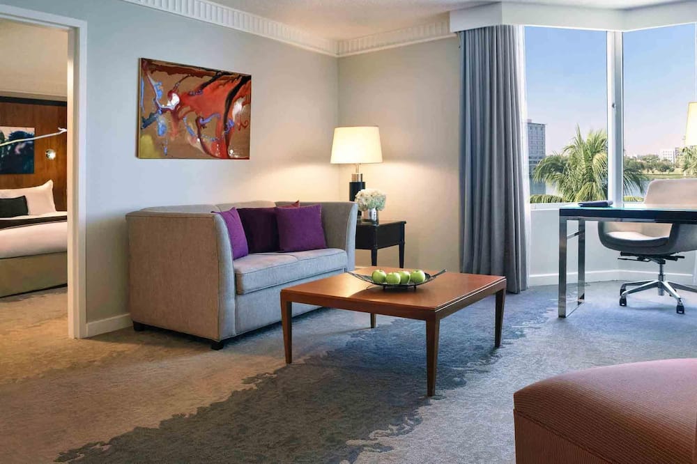 プルマン マイアミ エアポート 写真