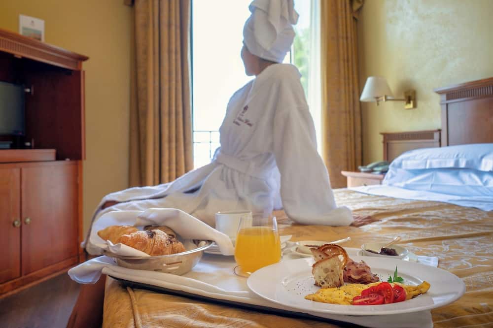 Excelsior Palace Hotel 写真