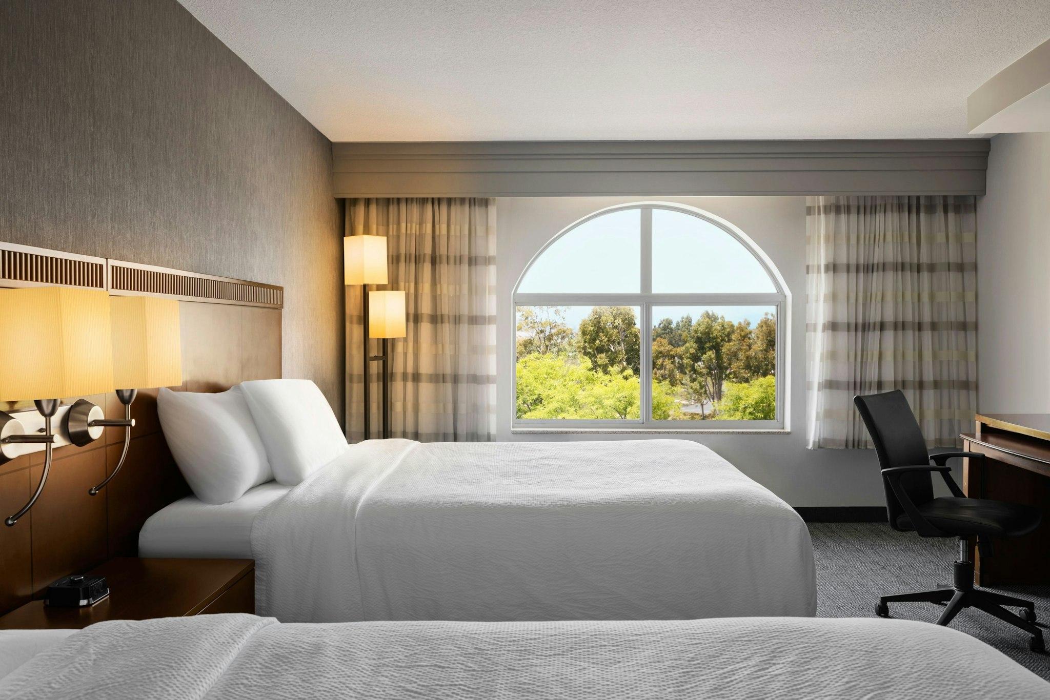 Courtyard by Marriott Ventura Simi Valley 写真